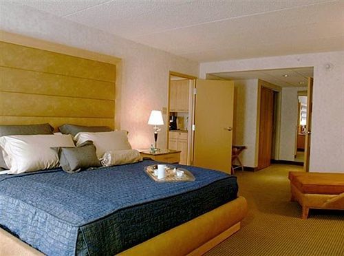 Boardwalk Resorts- La Sammana Hotel